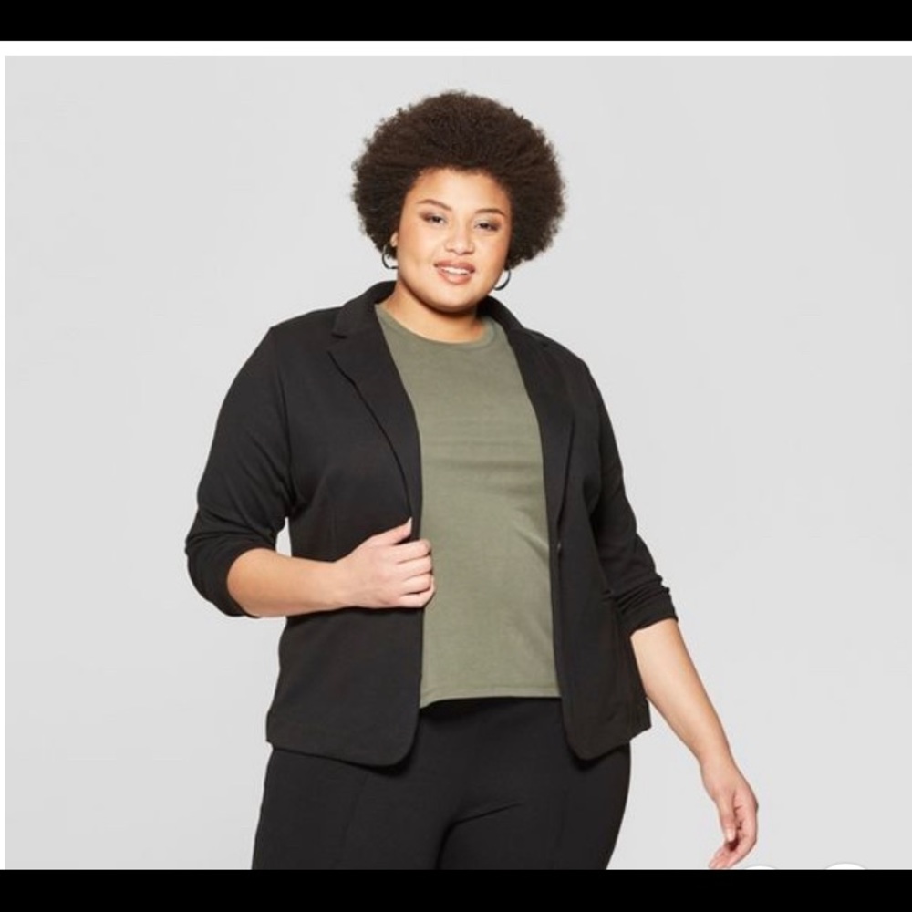 Women's Plus Size Knit Blazer -